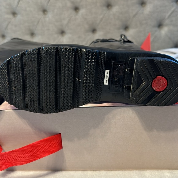 Hunter Black Gloss Tall rain boots with socks - Picture 3 of 11